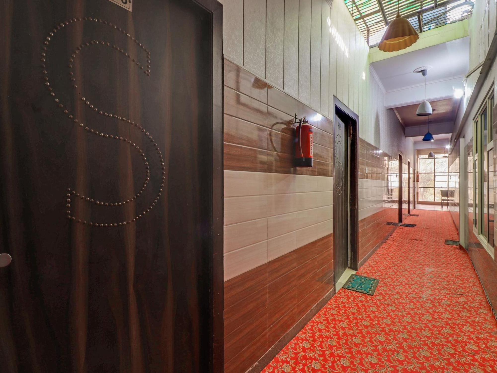 Collection O Paradise And Restaurant Hotel Kashipur Ngoại thất bức ảnh